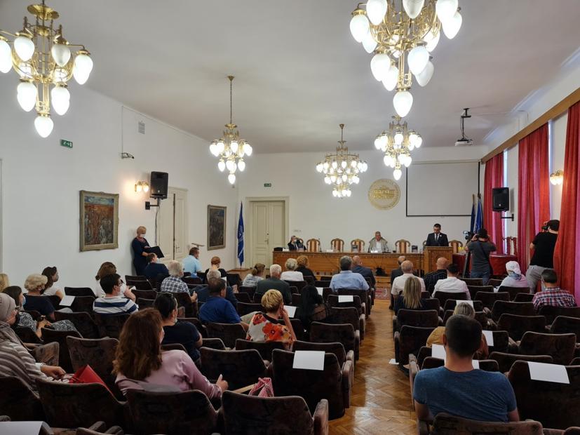 Promoviran zbornik radova „Genocid nad Bošnjacima, Srebrenica 1995–2020: Uzroci, razmjere i posljedice”